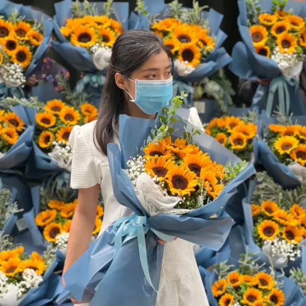 Hoa Chúc Mừng Tốt Nghiệp: Bó Hướng Dương Rực Rỡ