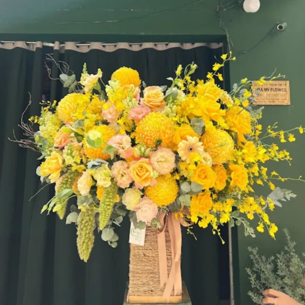 Mẫu Giỏ Hoa Mừng Khai Trương Màu Vàng Giàu Sang