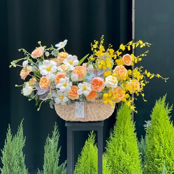 Hoa Sn Dep-Giỏ Hoa Tulip mix Hoa Hồng Juliet  Đẳng Cấp Dành Tặng Vợ