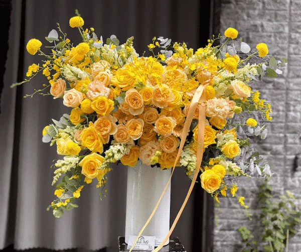 Hoa-Sinh-Nhat-Tang-Sep-Nam-600x502.png.webp Hoa Sinh Nhật Tặng Sếp Nam, Sếp Nữ - Image 1