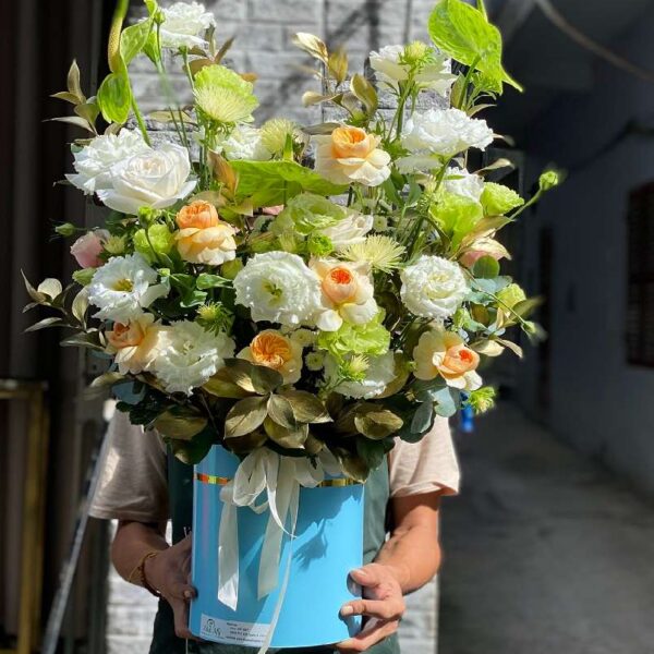 Hoa Tặng Sinh Nhật -Tone Xanh Trắng Chủ Đạo