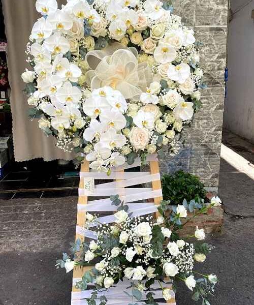 Hoa Đám Tang Hoa Lan Hồ Điệp Trắng Chủ Đạo Sang Trọng