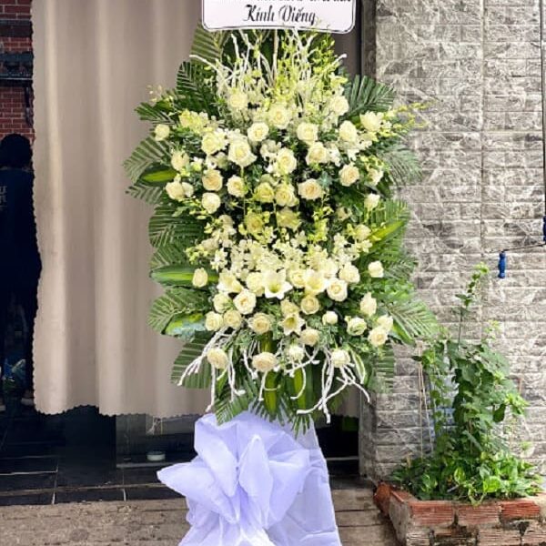 Vòng Hoa Kính Viếng Kệ 2 Tầng Màu Trắng Giá Rẻ
