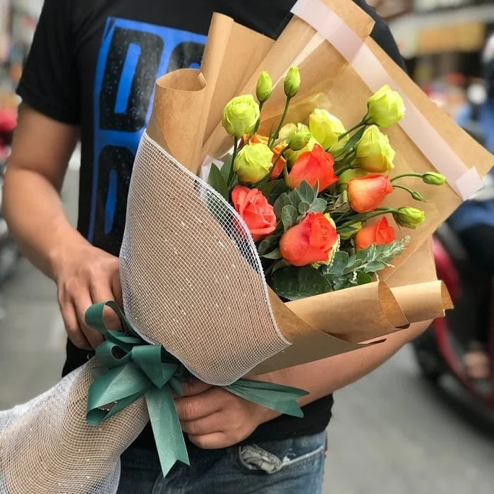 bo-hoa-hong-dai-1.jpg.webp Bó Hoa Hồng Dài Đẹp Tặng Sự Kiện, Đại Biểu, Trao Giải, Tổng Kết - Image 1