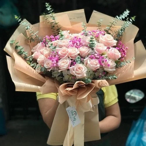 bo-hoa-hong-dep-gia-re.jpg.webp Bó Hoa Hồng Sinh Nhật Đẹp Giá Rẻ - Image 1