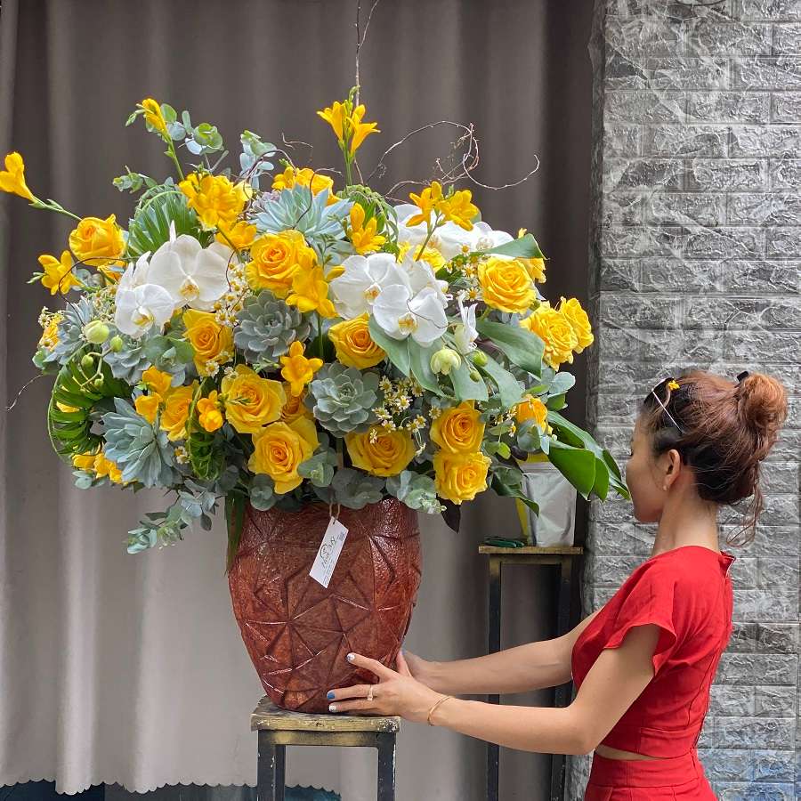 hinh-6.jpg HOA MỪNG KHAI TRƯƠNG TPHCM-Bình Hoa Màu Trắng Vàng - Image 1
