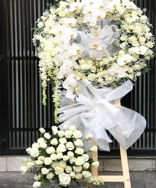 Hoa Chia Buồn Đẹp Sang Trọng Màu Trắng