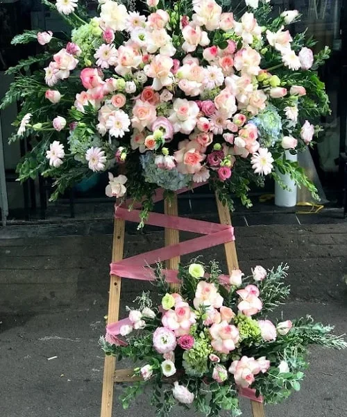 Hoa Khai Trương Đẹp Sang Trọng Kết Từ Nhiều Loại Hoa May Mắn