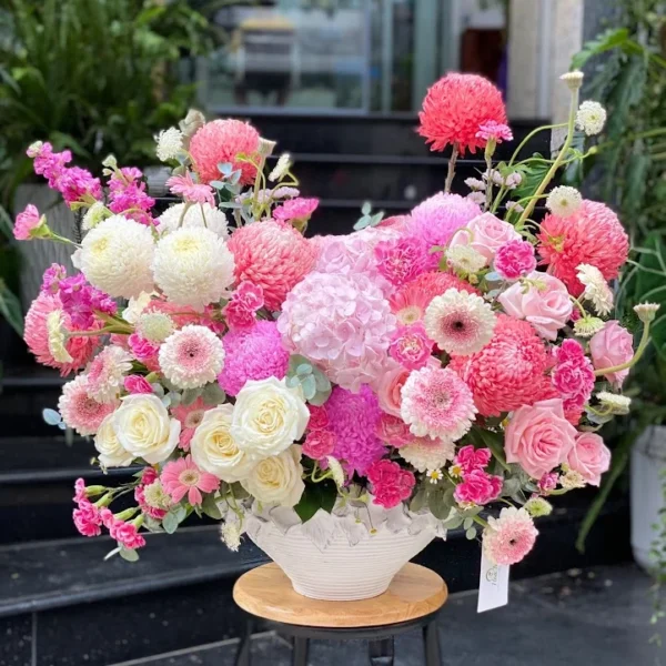 Lẵng Hoa Đẹp Màu Hồng Được Phụ Nữ Yêu Thích Nhất Hiện Nay