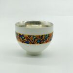 Chén bạc uống trà trắng viền ngũ sắc - Image 3