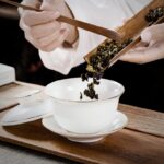 Bộ ấm chén sứ pha trà Bạch Định Hoàng Kim - Image 9