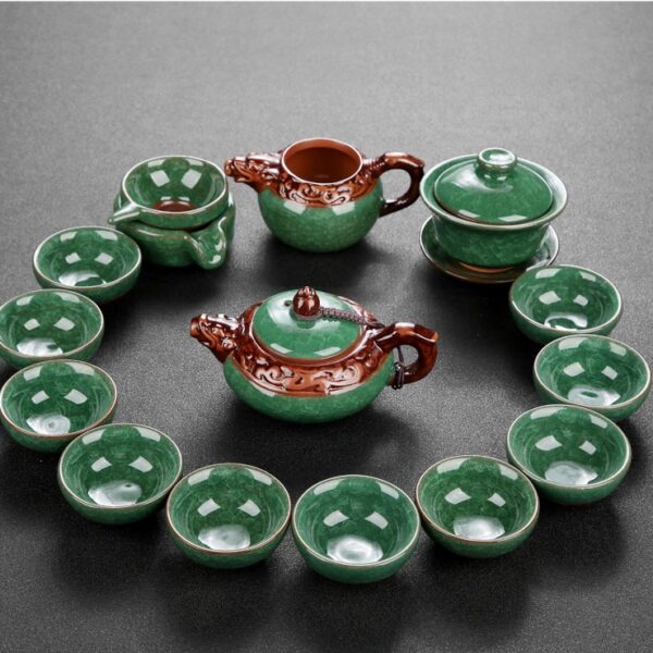 Bộ ấm chén sứ uống trà xanh viền nâu