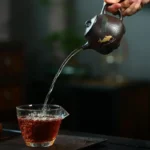 Ấm tử sa Sen Cá hắc kim sa - Image 3