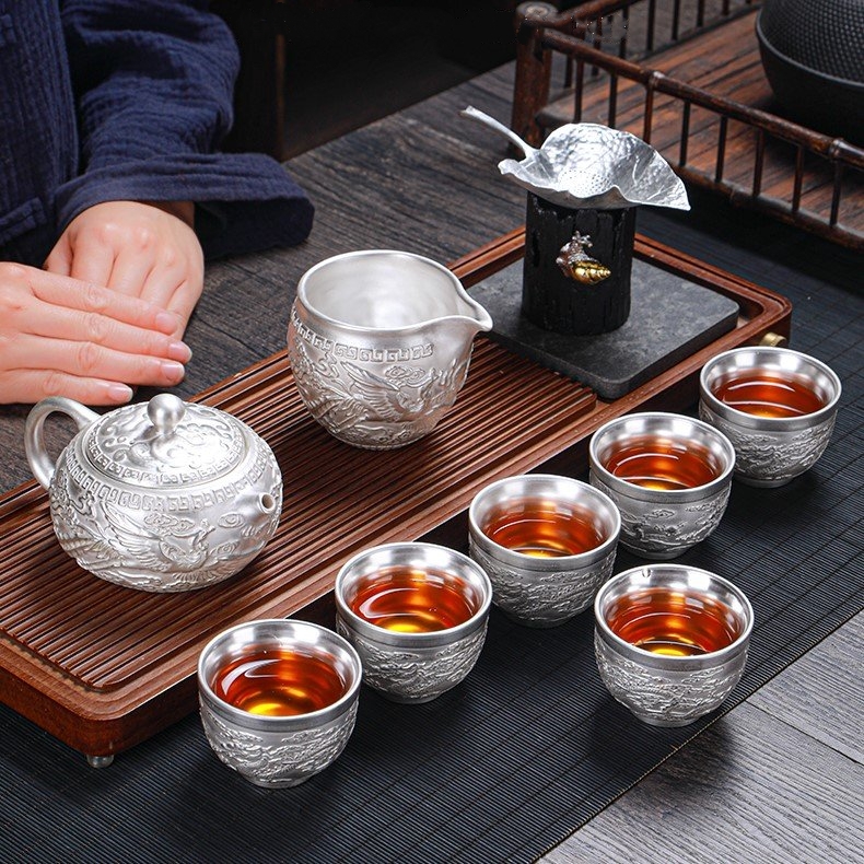 z2421147800858_1193ee83394910d1eefc3525450f3049-1.jpg Bộ ấm chén bạc pha trà Tây Thi Long Phụng - Image 1