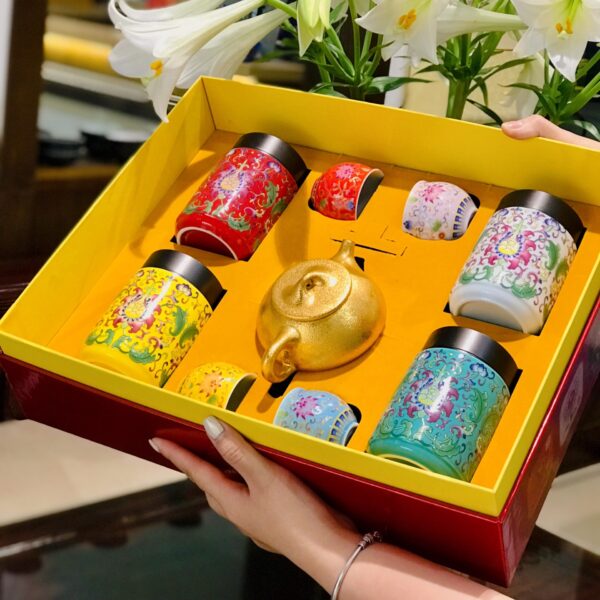 Bộ Tứ Bảo Chân Trà – Ấm vàng 24k